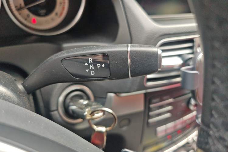Used Mercedes-Benz E-Class 2014 E 200 Coupe Gear Lever