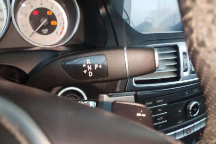 Used Mercedes-Benz E-Class 2014 E 200 Coupe Gear Lever