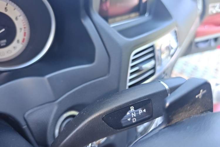Used Mercedes-Benz E-Class 2014 E 200 Coupe Gear Lever