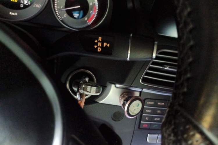 Used Mercedes-Benz E-Class 2014 E 200 Coupe Gear Lever