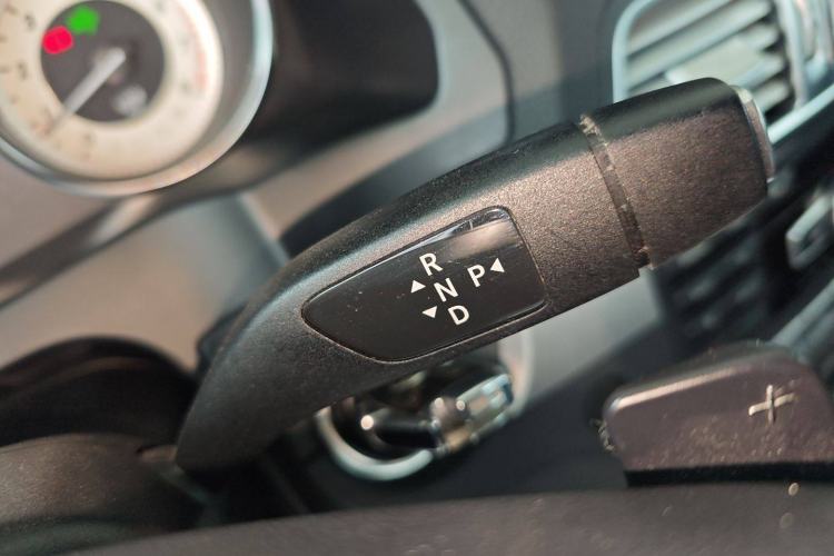 Used Mercedes-Benz E-Class 2014 E 260 Coupe Gear Lever