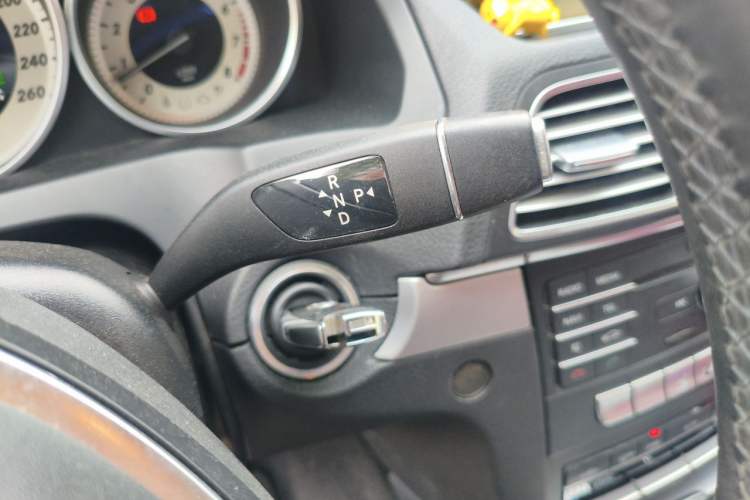 Used Mercedes-Benz E-Class 2014 E 200 Coupe Gear Lever