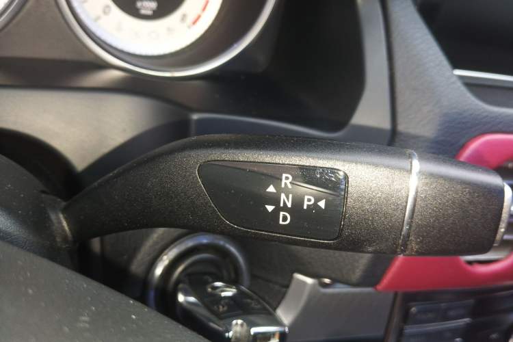 Used Mercedes-Benz E-Class 2014 E 260 Coupe Gear Lever