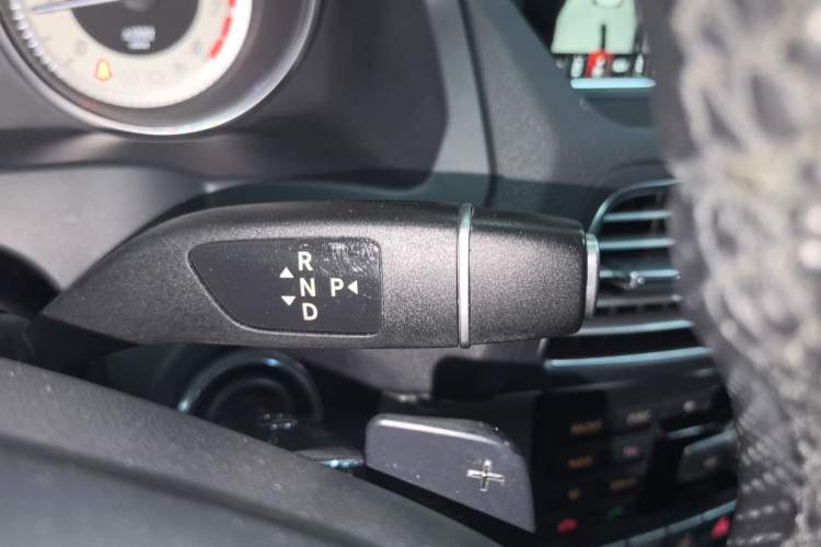 Used Mercedes-Benz E-Class 2014 E 260 Coupe Gear Lever