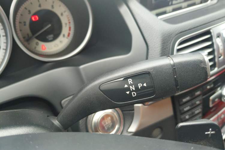 Used Mercedes-Benz E-Class 2014 E 260 Coupe Gear Lever