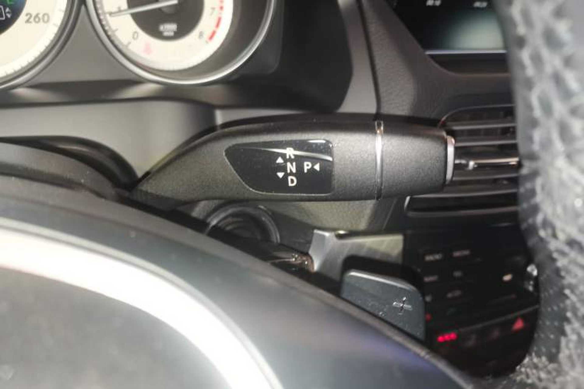 Used Mercedes-Benz E-Class 2014 E 260 Convertible Coupe Gear Lever