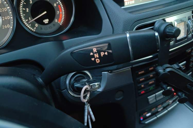 Used Mercedes-Benz E-Class 2014 E 200 Coupe Gear Lever