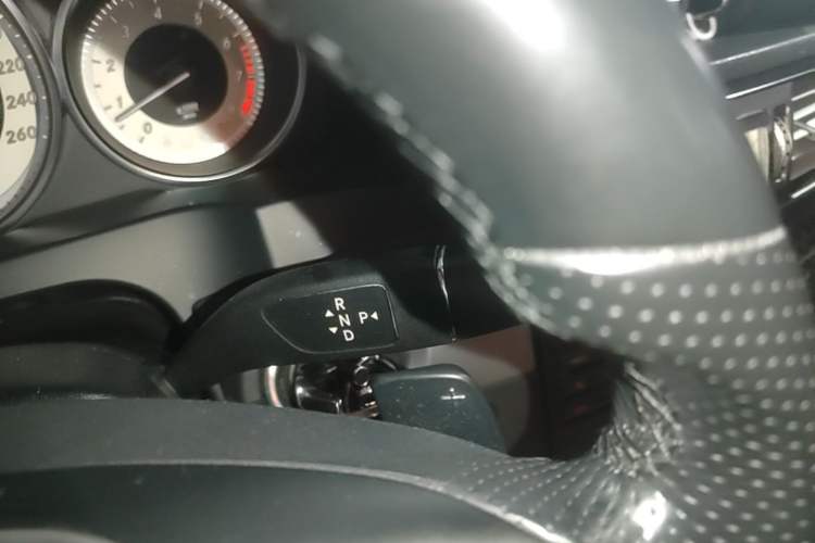 Used Mercedes-Benz E-Class 2014 E 200 Coupe Gear Lever