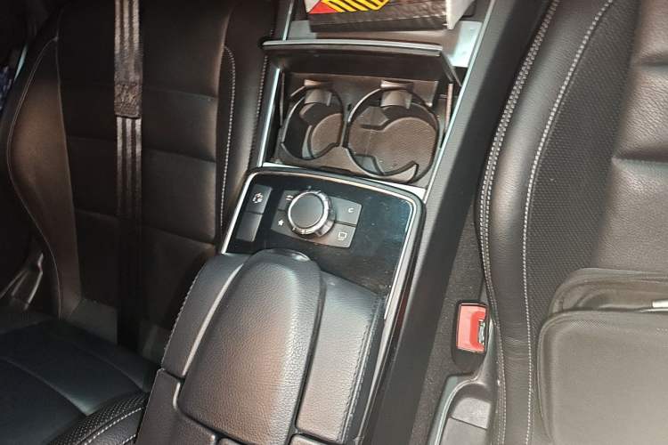 Used Mercedes-Benz E-Class 2014 E 200 Coupe Gear Lever