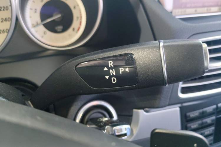 Used Mercedes-Benz E-Class 2014 E 200 Coupe Gear Lever