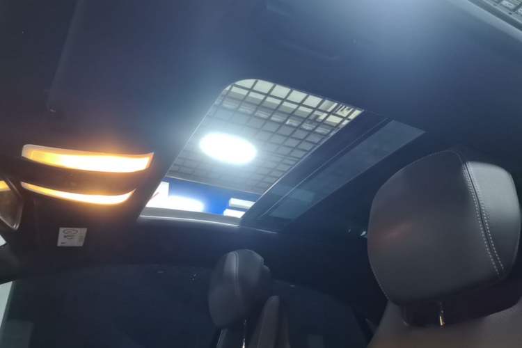 Used Mercedes-Benz E-Class 2014 E 260 Coupe Headliner