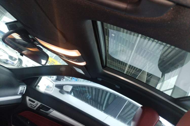 Used Mercedes-Benz E-Class 2014 E 200 Coupe Headliner
