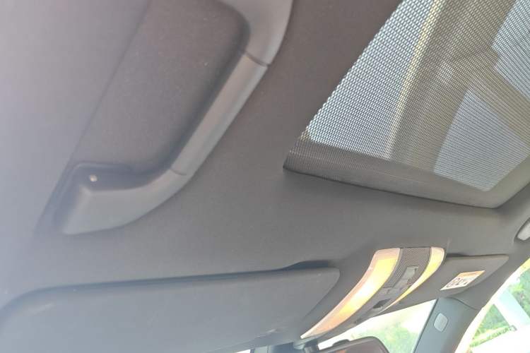 Used Mercedes-Benz E-Class 2014 E 200 Coupe Headliner