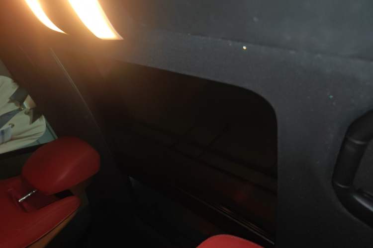 Used Mercedes-Benz E-Class 2014 E 200 Coupe Headliner