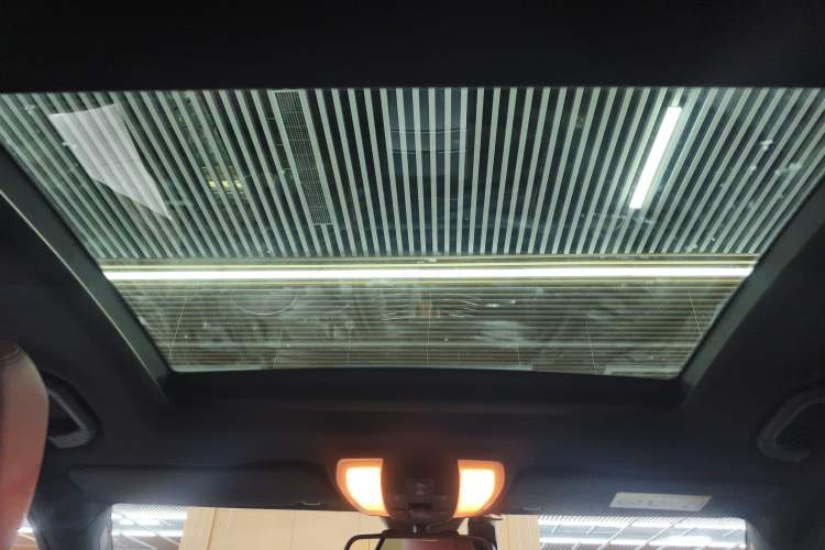 Used Mercedes-Benz E-Class 2014 E 200 Coupe Headliner