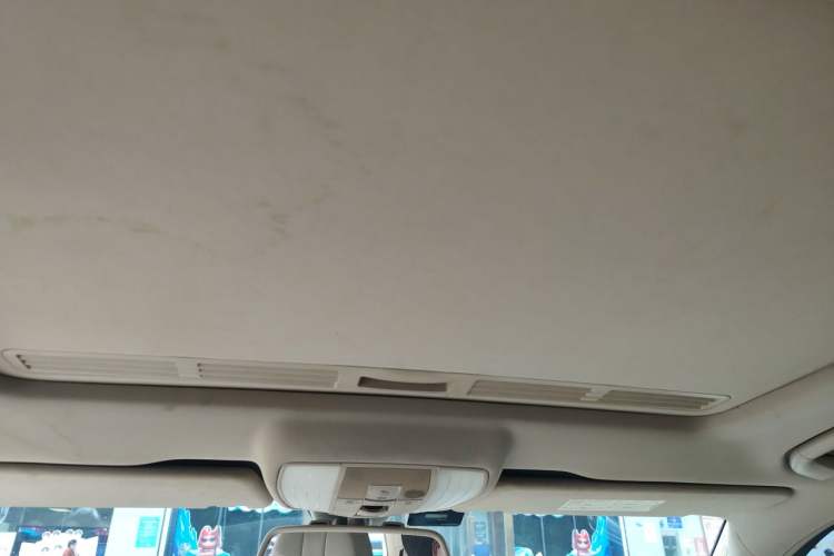 Used Mercedes-Benz E-Class 2014 E 260 L Sport Edition Headliner
