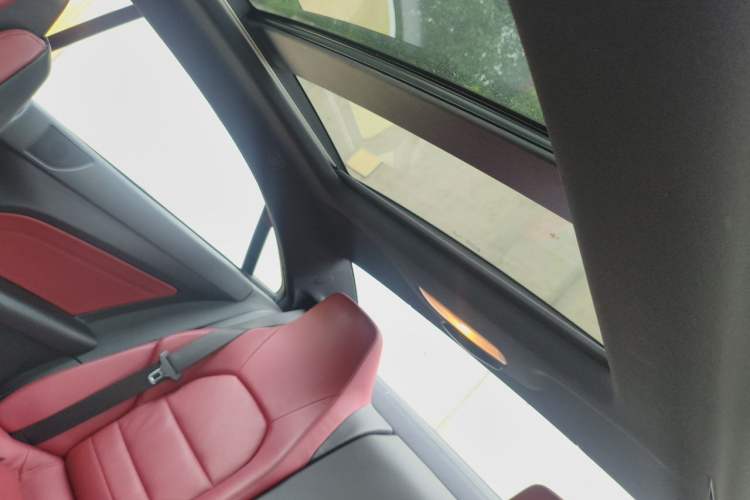 Used Mercedes-Benz E-Class 2014 E 200 Coupe Headliner