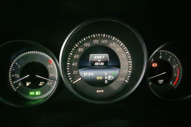 Used Mercedes-Benz E-Class 2014 E 260 Convertible Coupe Instrument Cluster
