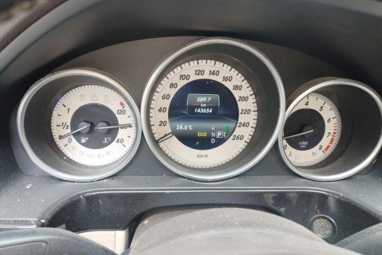 Used Mercedes-Benz E-Class 2014 Restyled E 260 L Sport Edition Instrument Cluster