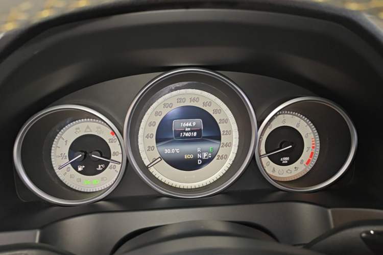 Used Mercedes-Benz E-Class 2014 E 260 Coupe Instrument Cluster