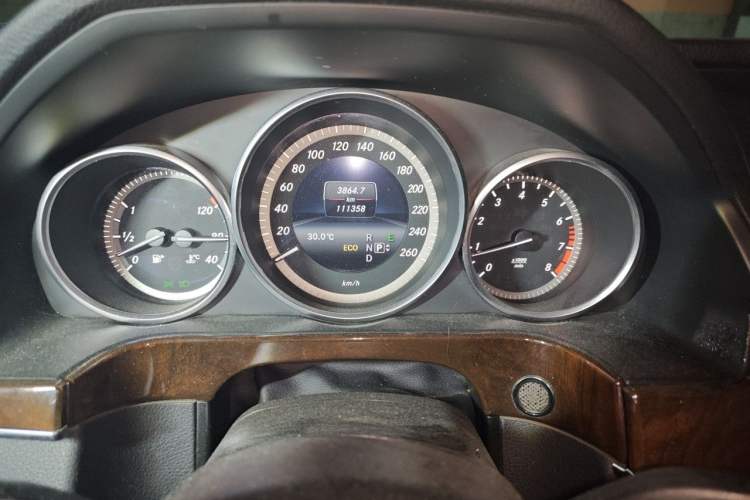 Used Mercedes-Benz E-Class 2014 E 260 L Luxury Model Instrument Cluster
