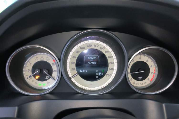 Used Mercedes-Benz E-Class 2014 E 200 Coupe Instrument Cluster