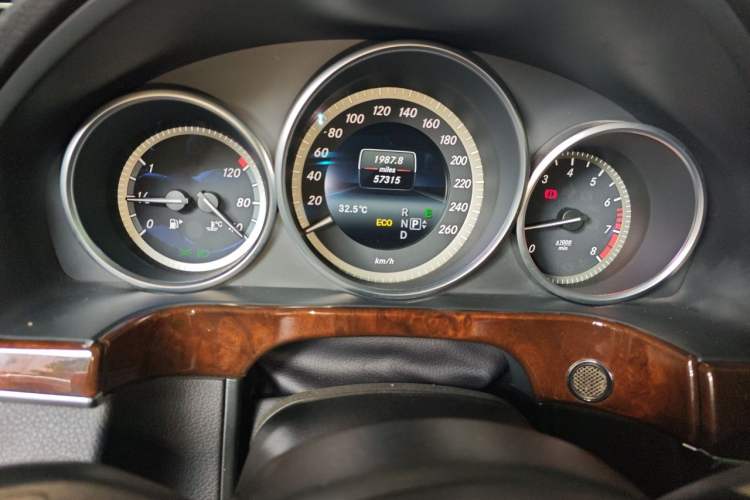 Used Mercedes-Benz E-Class 2014 E 260 L Luxury Model Instrument Cluster