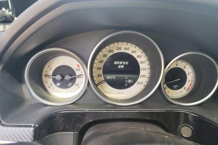 Used Mercedes-Benz E-Class 2014 Revised E 260 L Sport Luxury Edition Instrument Cluster