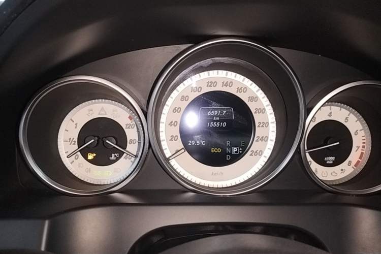 Used Mercedes-Benz E-Class 2014 E 200 Coupe Instrument Cluster