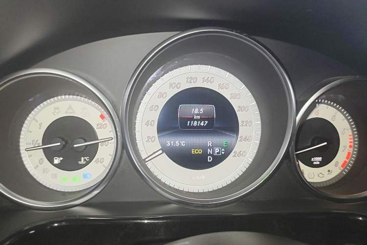 Used Mercedes-Benz E-Class 2014 Restyled E 260 L Sport Edition Instrument Cluster