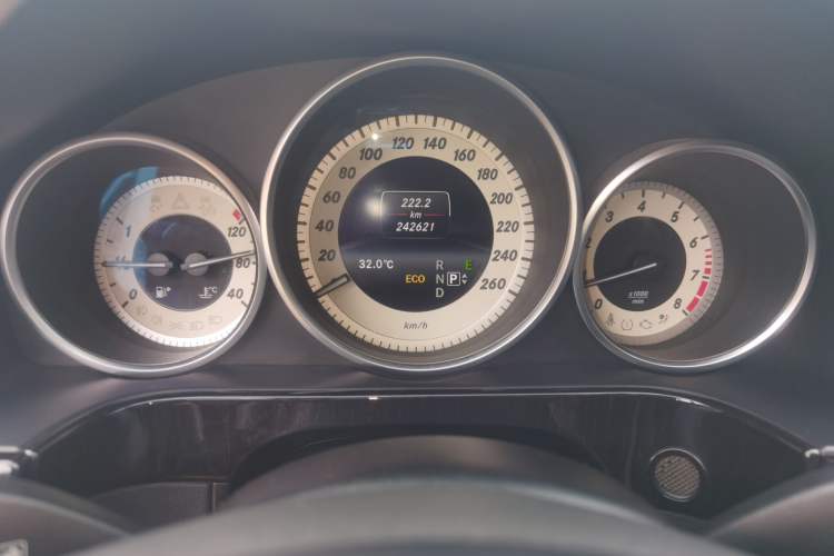 Used Mercedes-Benz E-Class 2014 Restyled E 260 L Sport Edition Instrument Cluster