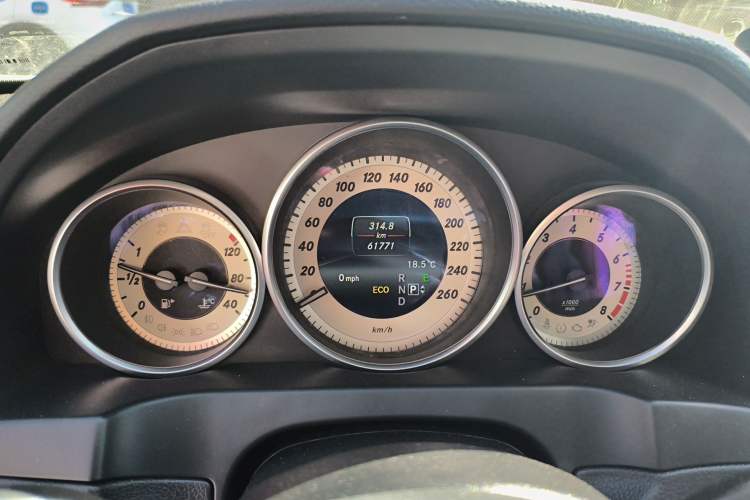Used Mercedes-Benz E-Class 2014 E 260 Coupe Instrument Cluster