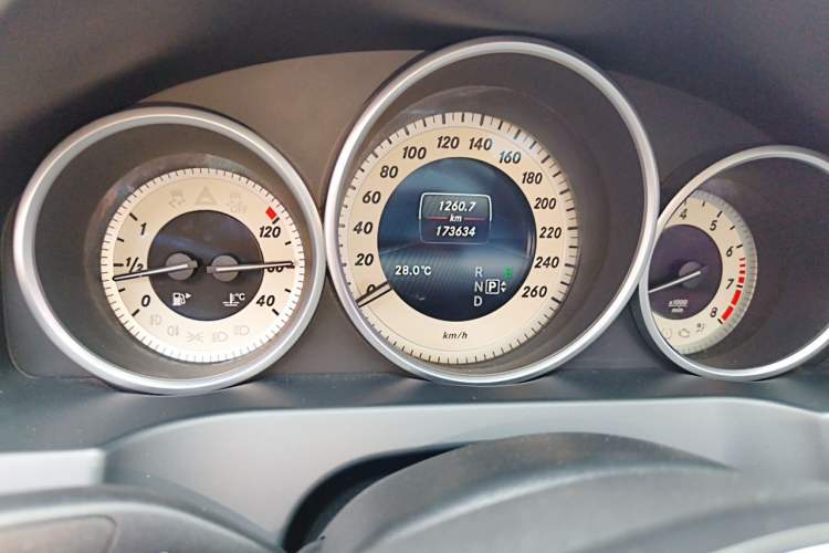Used Mercedes-Benz E-Class 2014 E 260 Coupe Instrument Cluster