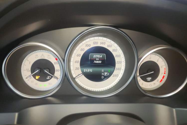 Used Mercedes-Benz E-Class 2014 E 260 Coupe Instrument Cluster
