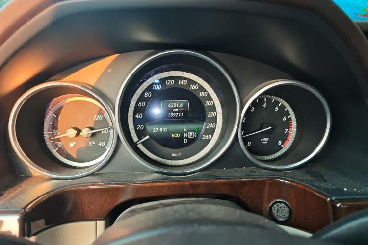 Used Mercedes-Benz E-Class 2014 E 260 L Instrument Cluster