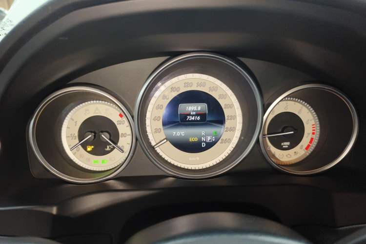 Used Mercedes-Benz E-Class 2014 E 200 Coupe Instrument Cluster