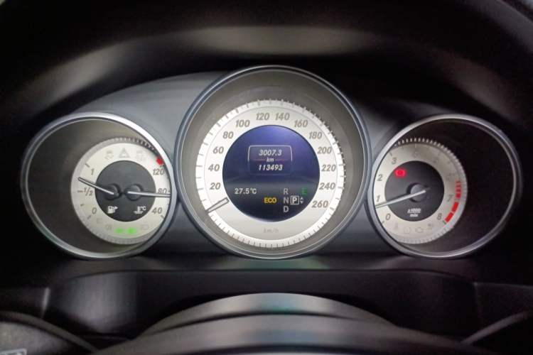 Used Mercedes-Benz E-Class 2014 E 200 Coupe Instrument Cluster