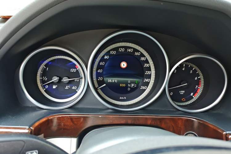 Used Mercedes-Benz E-Class 2014 E 260 L Instrument Cluster