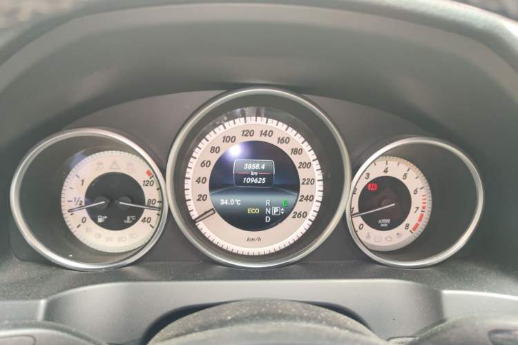 Used Mercedes-Benz E-Class 2014 E 200 Coupe Instrument Cluster