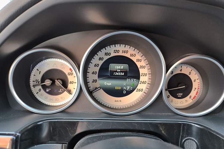 Used Mercedes-Benz E-Class 2014 E 260 L Sport Edition Instrument Cluster