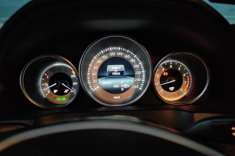 Used Mercedes-Benz E-Class 2014 E 200 Coupe Instrument Cluster