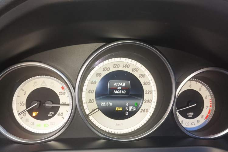 Used Mercedes-Benz E-Class 2014 E 260 Coupe Instrument Cluster