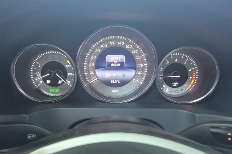 Used Mercedes-Benz E-Class 2014 E 260 Coupe Instrument Cluster