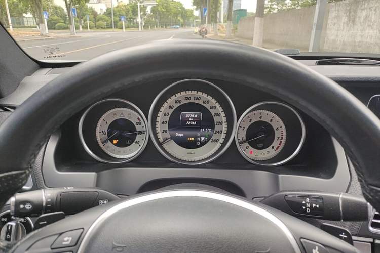 Used Mercedes-Benz E-Class 2014 E 260 Coupe Instrument Cluster