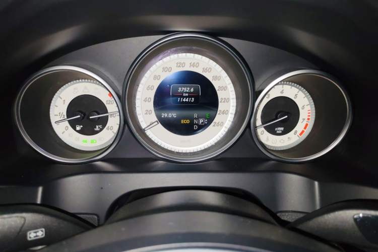 Used Mercedes-Benz E-Class 2014 E 320 Coupe Instrument Cluster