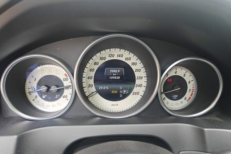 Used Mercedes-Benz E-Class 2014 E 200 Coupe Instrument Cluster