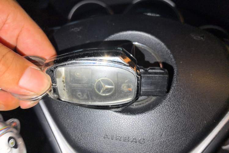 Used Mercedes-Benz E-Class 2014 E 200 Coupe Interior 1