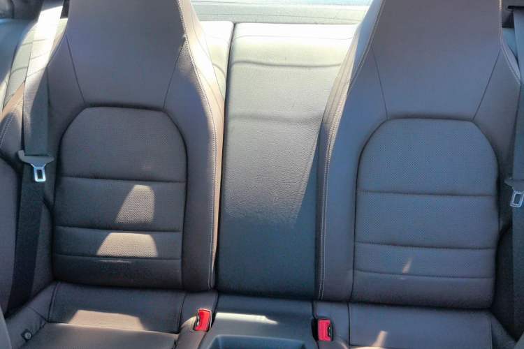 Used Mercedes-Benz E-Class 2014 E 200 Coupe Interior 1