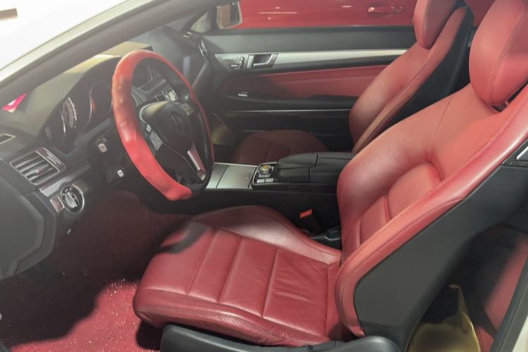 Used Mercedes-Benz E-Class 2014 E 260 Coupe Interior 1