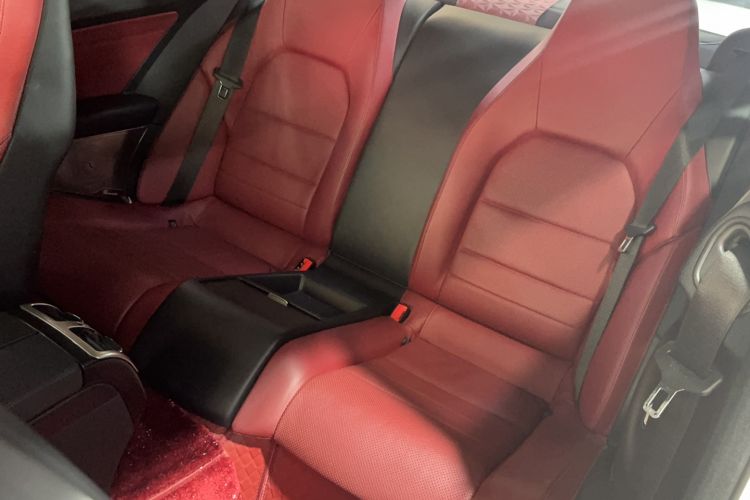 Used Mercedes-Benz E-Class 2014 E 260 Coupe Interior 2